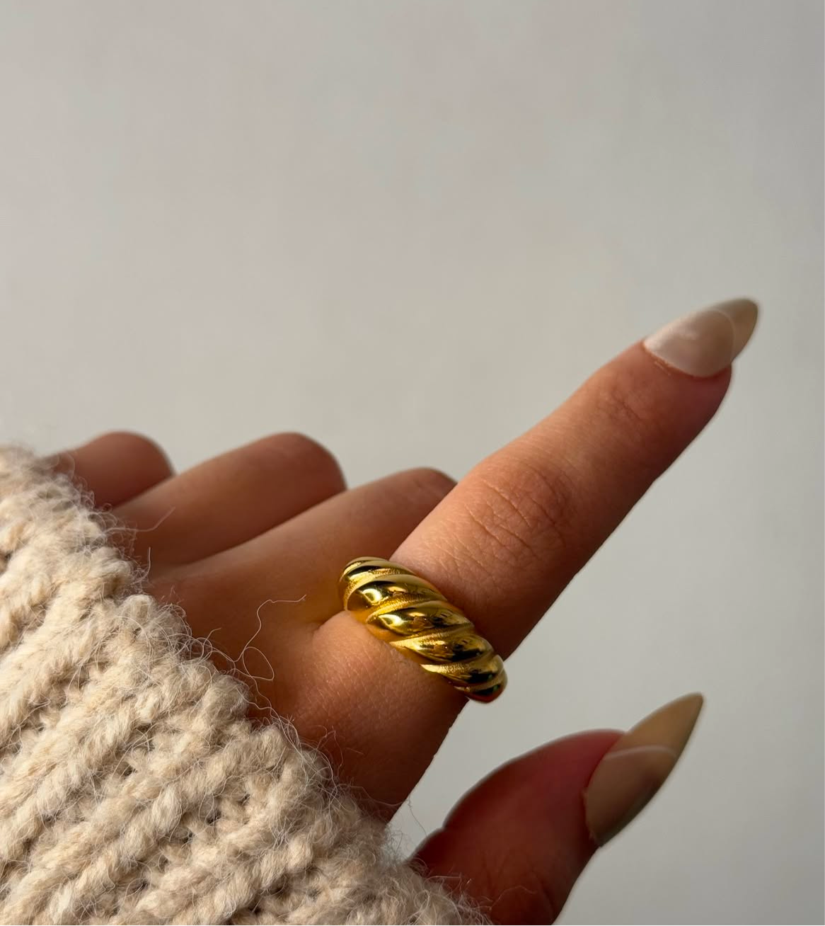 Twist Dome Gold Ring