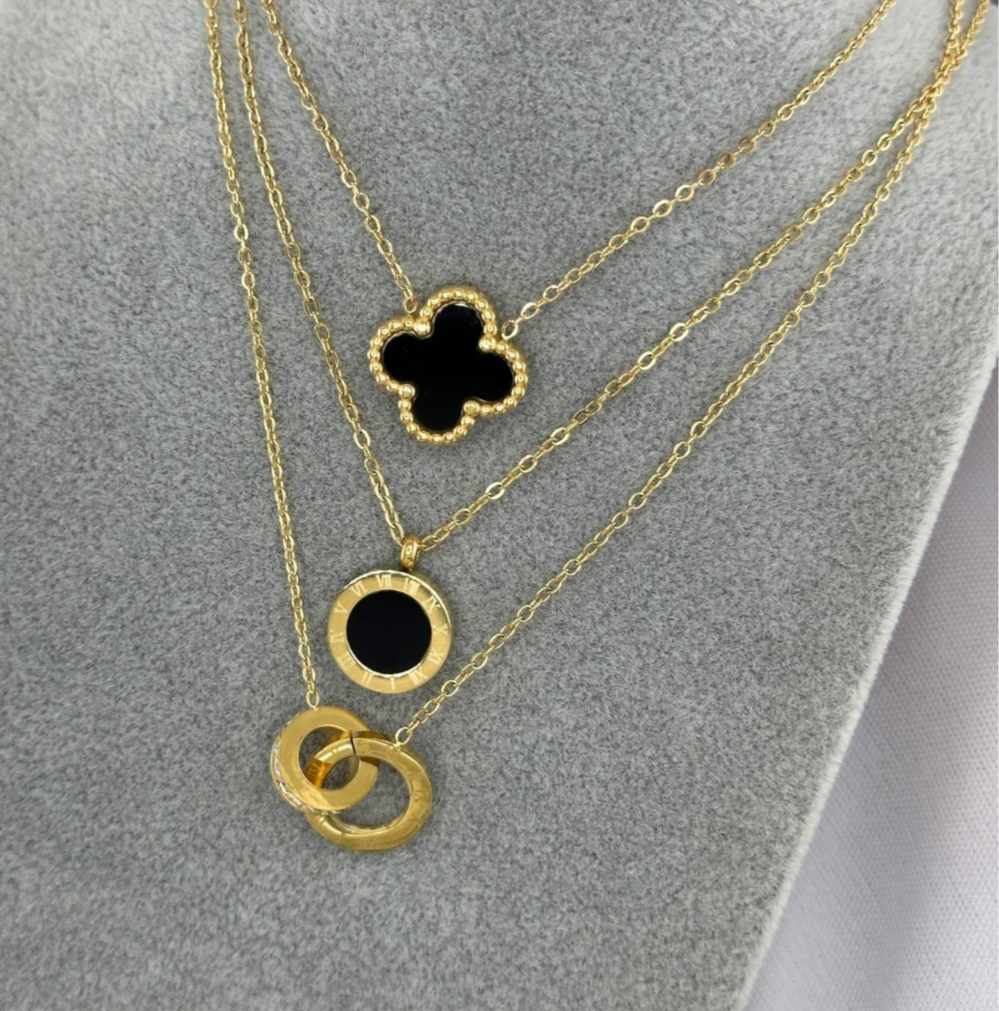 Interlocked Circles Roman Necklace