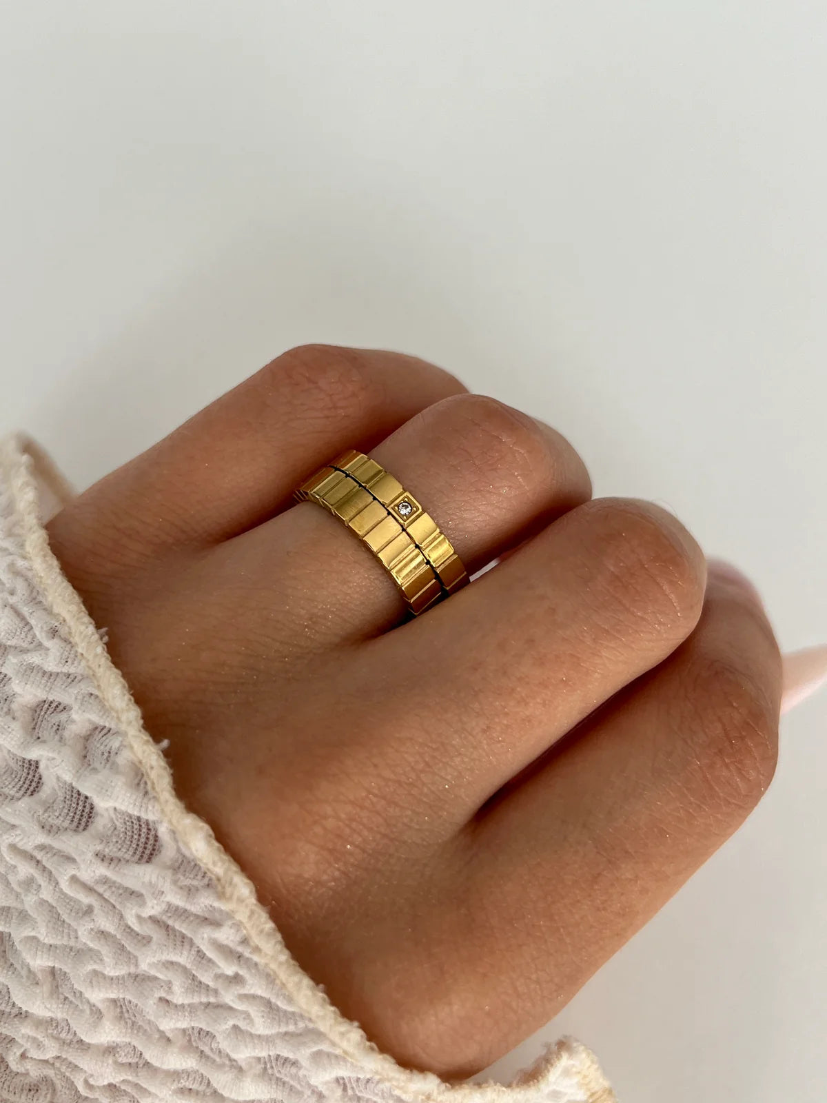 Minimalist Square Ring